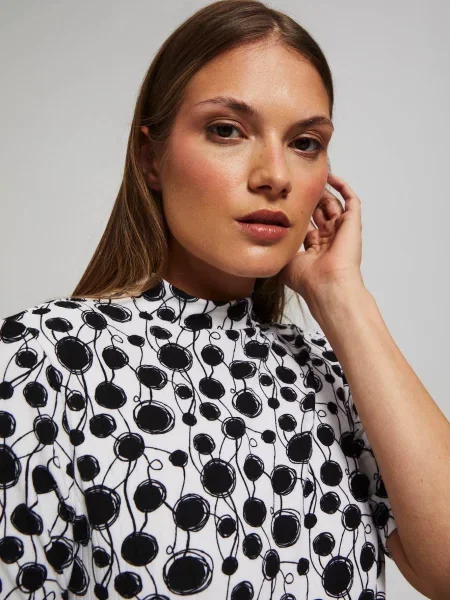 Bluza Marisse z perlami črna