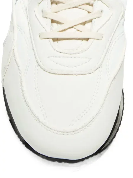 Sneakers Diadora με φθαρμένο εφέ