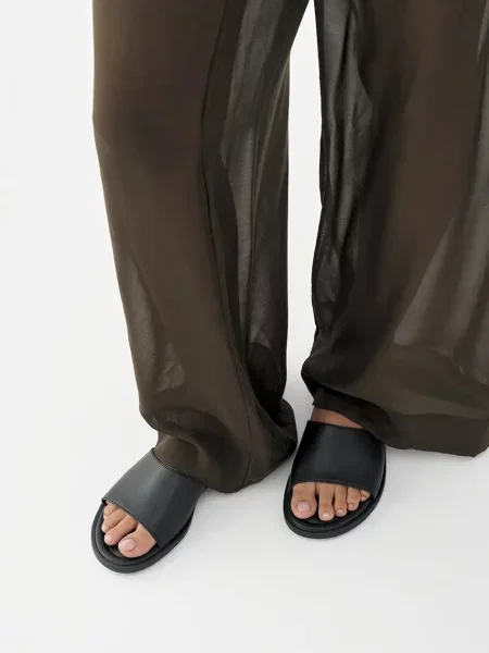 Bőr lapos sarkú félcipő Vagabond Shoemakers fekete