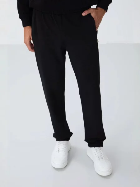Tommy Life Športne hlače Jogginghose' črna