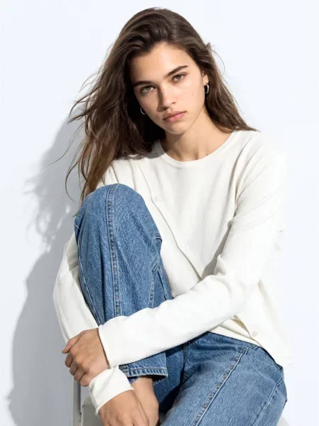 Sweter z dzianiny z ozdobnym zapięciem Teen XXS MANGO TEEN biały