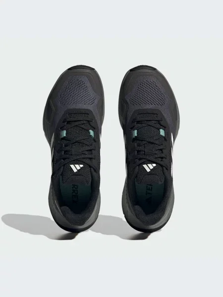 Переработанный кроссовки для бега Adidas для бега черные