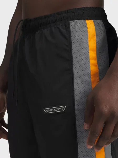 Брюки Under Armour черные