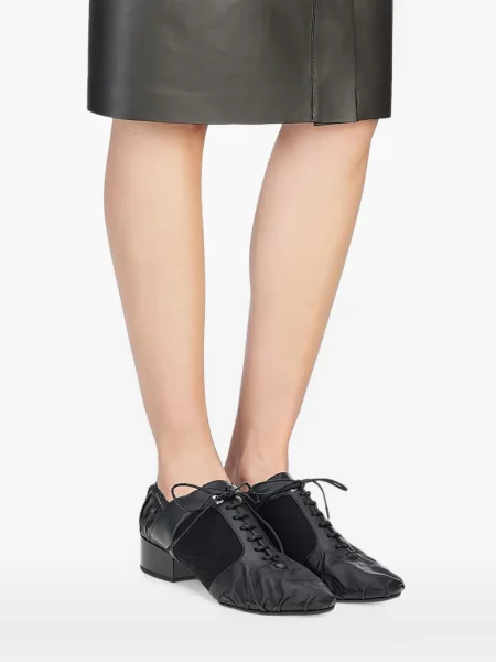 Pantofi derby Ferragamo cu șireturi din dantelă negru