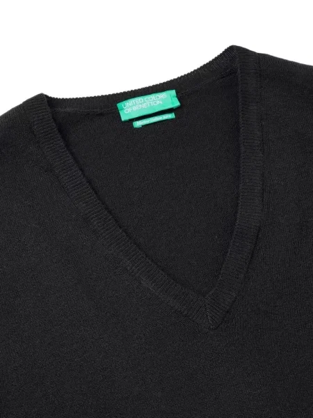 Pulover Benetton cu decolteu în V negru