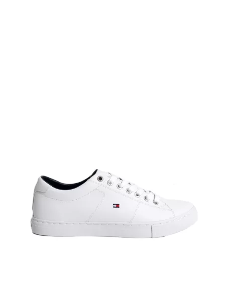 Sneakersy ze skóry z detalem z logo model ‘ESSENTIAL’ Tommy Hilfiger białe