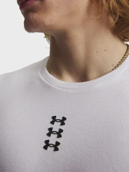 Футболка Under Armour з автографом біла