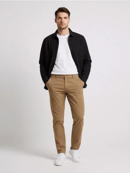 Sinsay Kalhoty chino slim hnědá