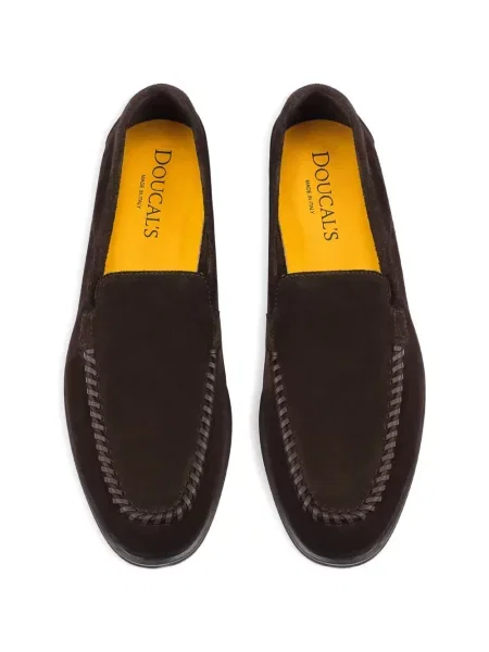 Pantofi loafer Doucal's din piele de căprioară maro