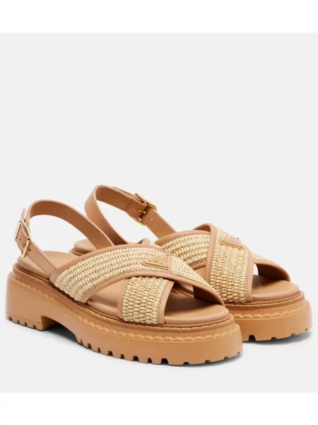 Кожени сандали Prada на платформе бежово