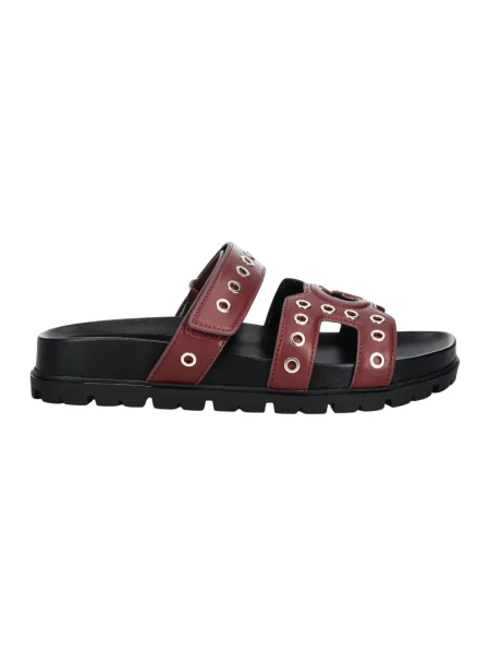 Klapki Guess skórzane brązowe