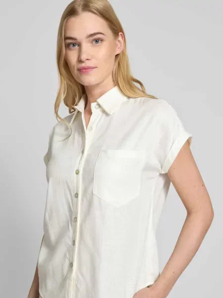 Bluzka koszulowa o kroju slim fit z krótkim rękawem Apricot biała