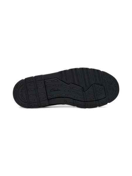 Ниски обувки Clarks черно