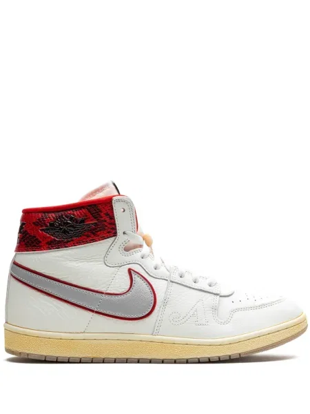 Sneakerși Jordan alb
