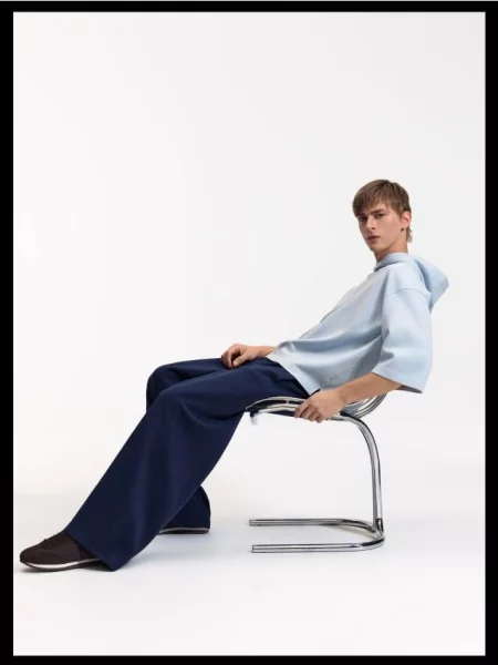 Reserved Pantaloni loose bleumarin