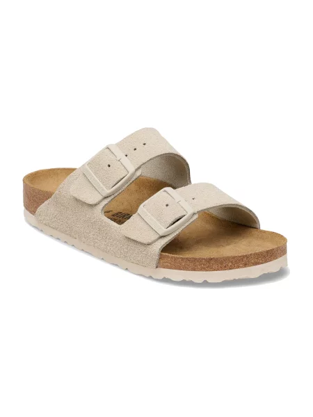 Klapki Birkenstock zamszowe beżowe