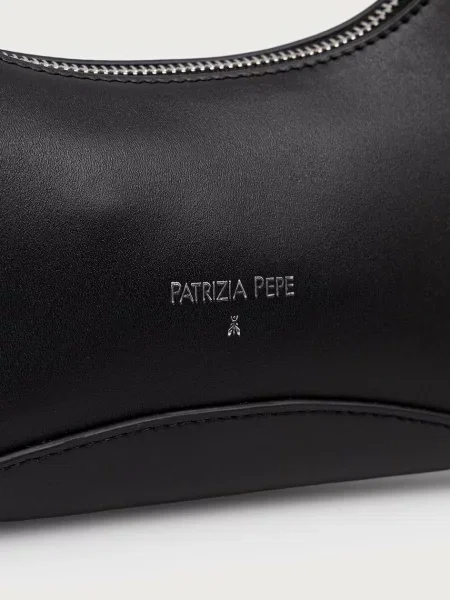 Кожаная сумка хобо Patrizia Pepe