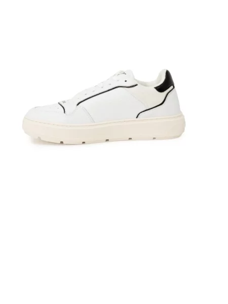 Sneakersy Love Moschino w serca wiązane białe