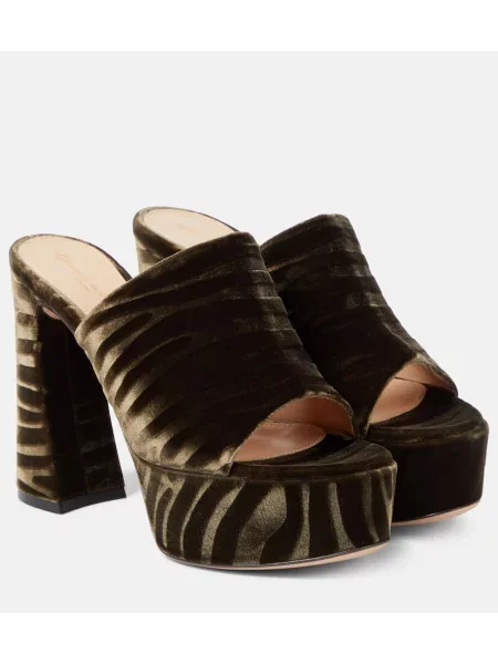 Papuci tip mules Gianvito Rossi cu platformă cu imagine cu model zebră negru