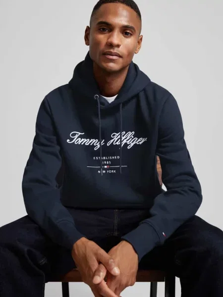 Tommy Hilfiger bluza granatowy z kapturem z aplikacją niebieska