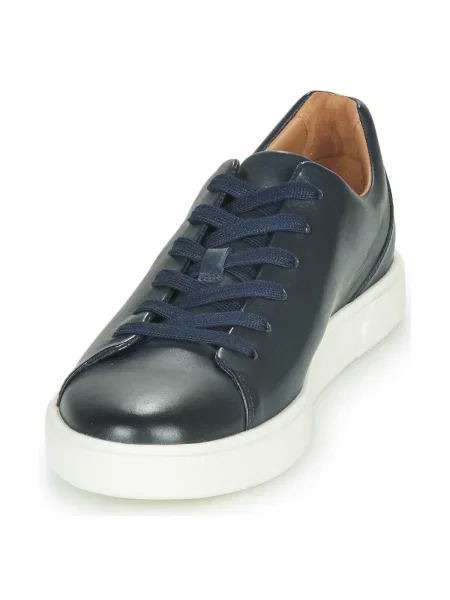 Pantofi Clarks din dantelă albastru