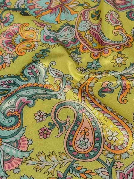Top Del Maar cu model paisley verde