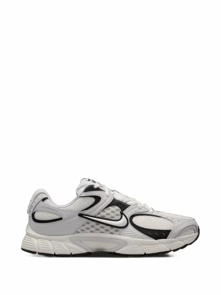 Маратонки Nike с качулка черно