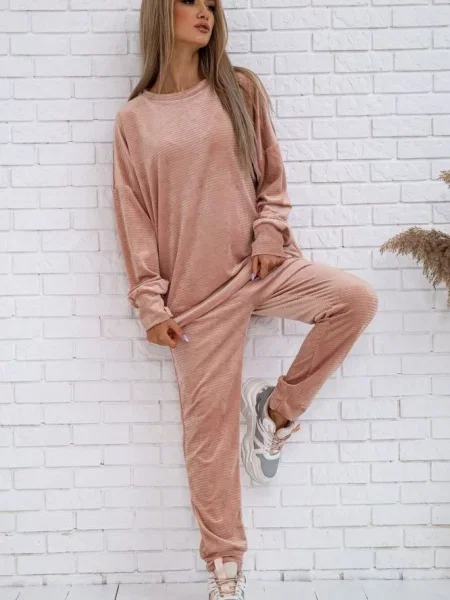 Костюмный спортивный костюм Ager