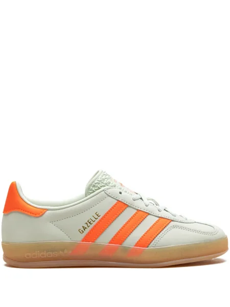 Ριγέ sneakers Adidas UltraBoost πεζοπορίας γκρι