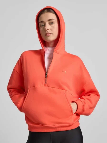 Bluza z kapturem z zamkiem błyskawicznym i Wyhaftowane logo Under Armour czerwona