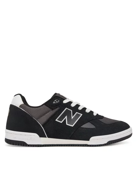 New Balance Sportcipők fekete