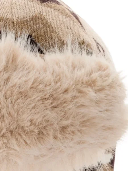 Căciulă Ugg
