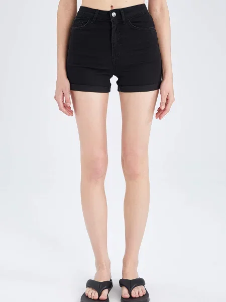 Pantaloni scurți Defacto negru