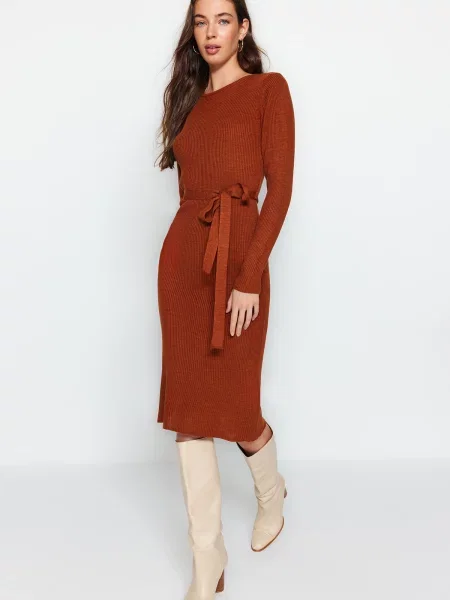 Trendyol Pletena haljina hrđavo crvena