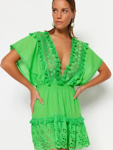 Rochie mini Trendyol cu broderie țesută verde