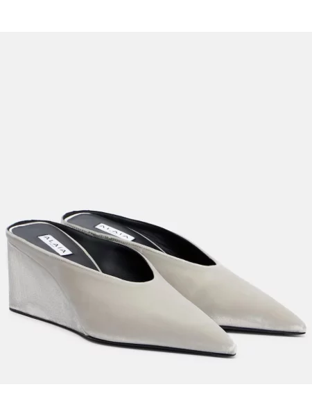 Pantofi cu toc Alaïa de catifea cu pană negru