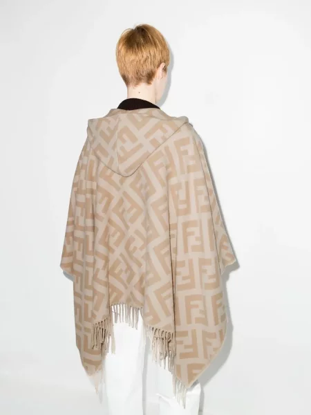 Poncho Fendi din cașmir