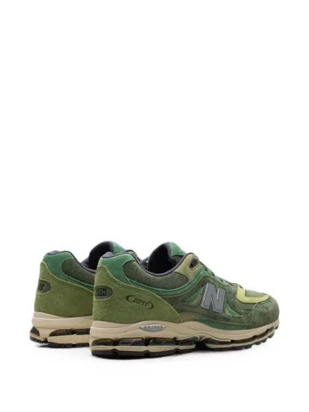 Pantaloni New Balance cu imagine din material terry cu model leopard gri