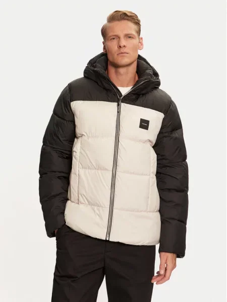 Puhovka Calvin Klein bež