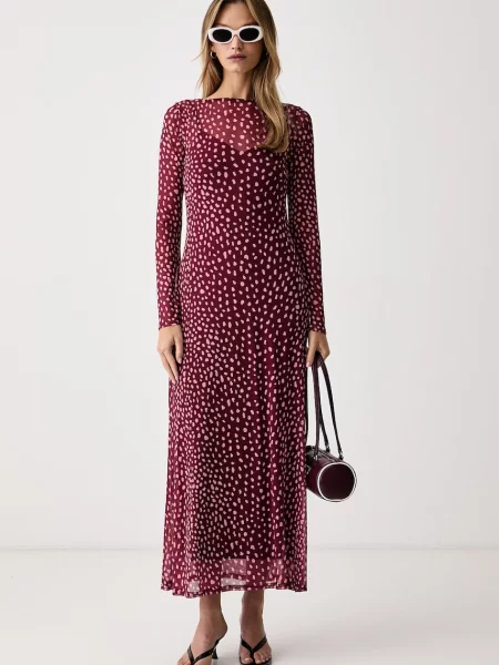 Never Fully Dressed rochie