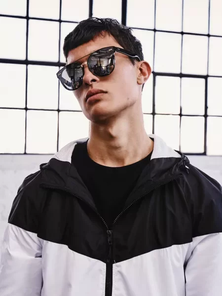 Яке Urban Classics черно