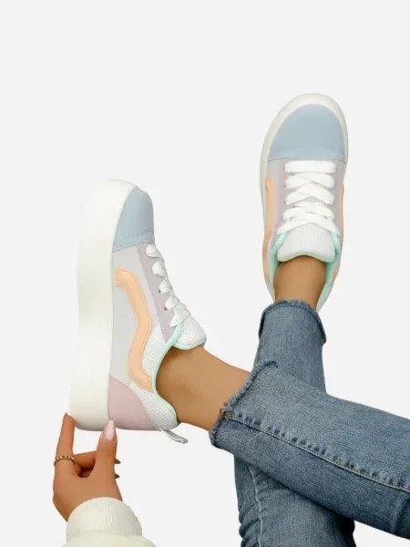 Sneakerși Resti cu platformă alb