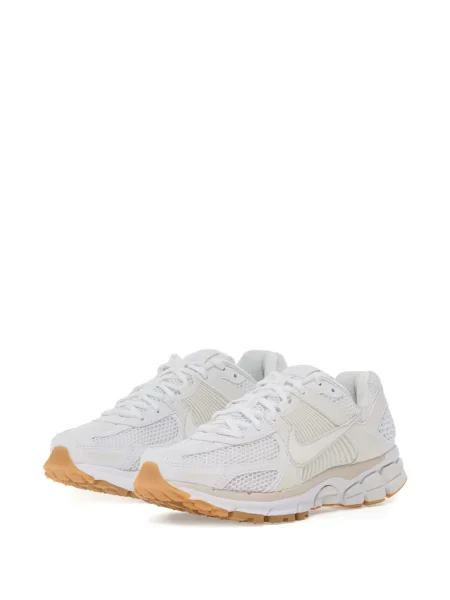 Велурени бягане маратонки Nike Pegasus виолетово