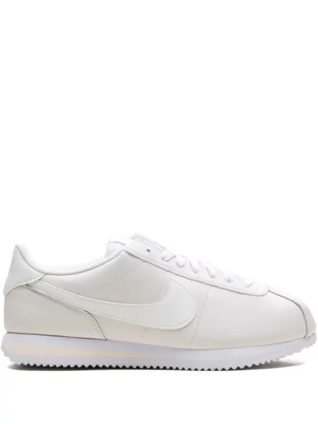 Sneakerși Nike Blazer cu platformă alb