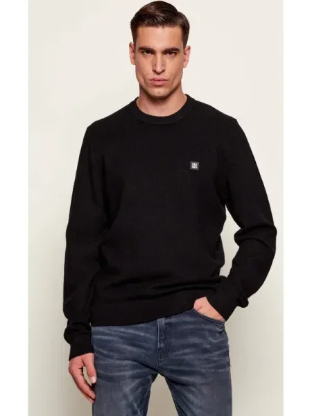 HUGO Pulover Setal | regular fit cu adaos de lână negru