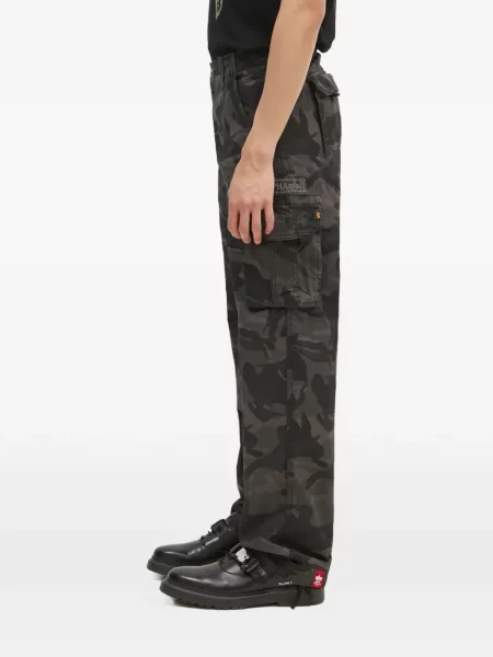 Pantaloni cargo Alpha Industries cu model camuflaj gri
