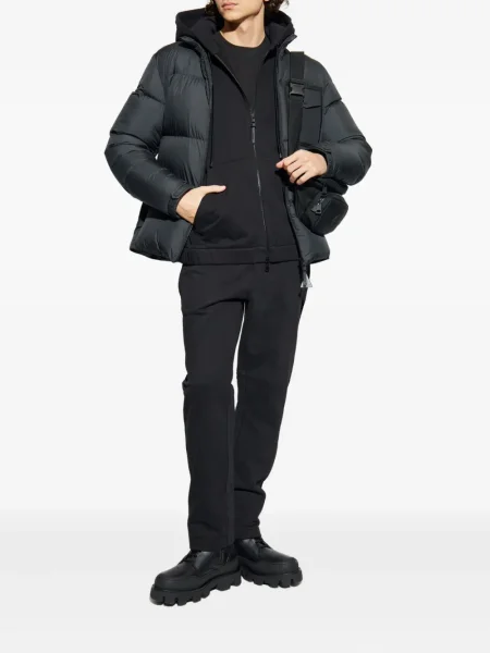 Matlasat geacă cu puf Moncler negru