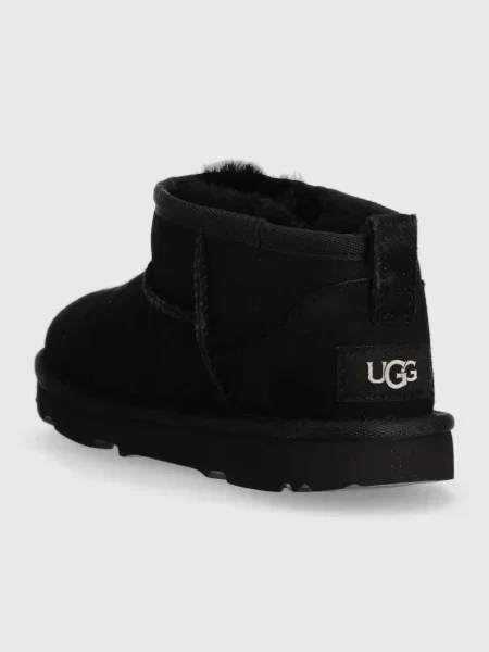 Klasszikus csizma Ugg fekete