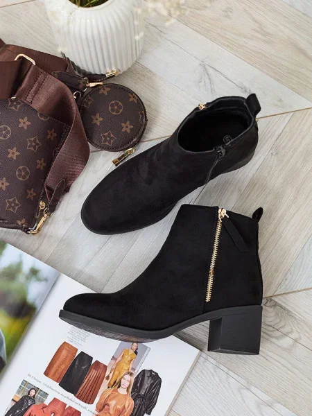 Botine Resti din piele de căprioară negru