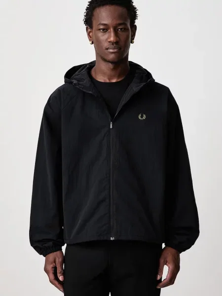 Короткая куртка Fred Perry